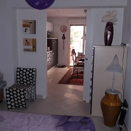 Menton Fronte Mare Garavan Apartment *